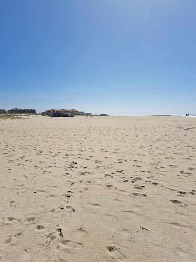 Beachwalk Guesthouse Esmoriz Buitenkant foto