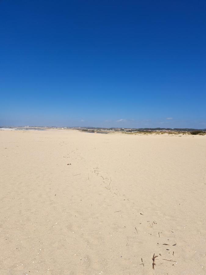 Beachwalk Guesthouse Esmoriz Buitenkant foto