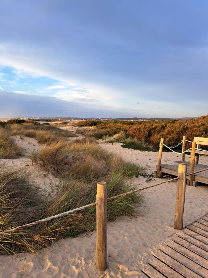Beachwalk Guesthouse Esmoriz Buitenkant foto